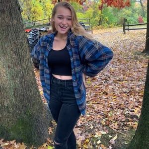 Meet your Posher, Emmy